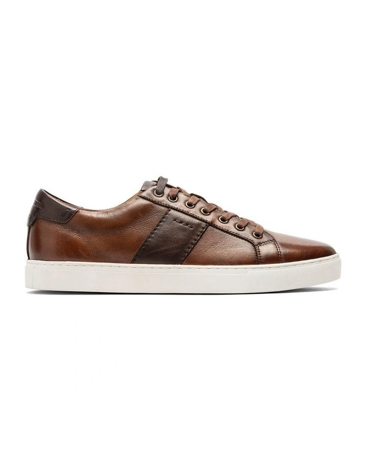 Endeavour Cruise Sneaker in Cognac