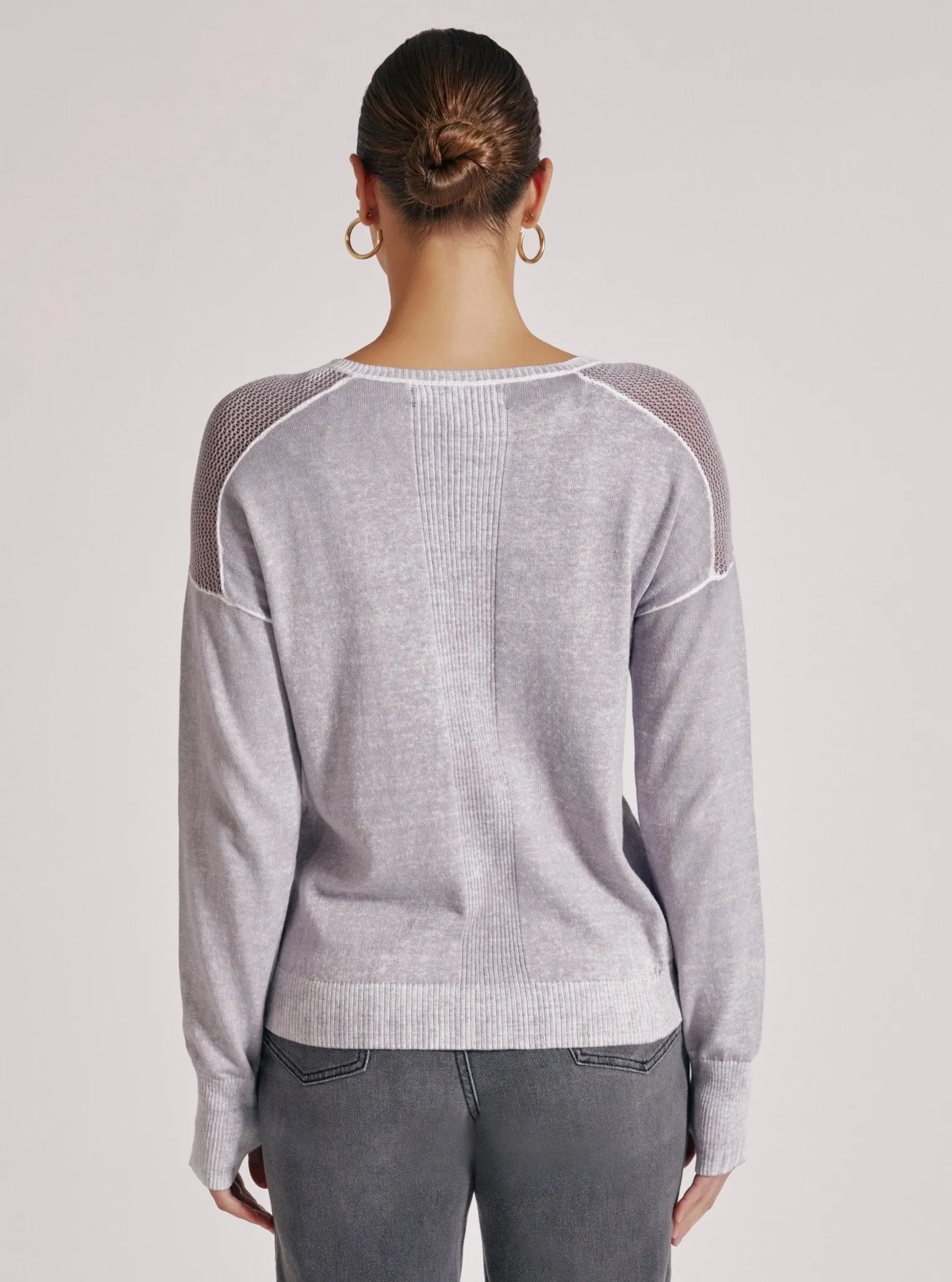 V-NECK HUNTRESS SWEATER